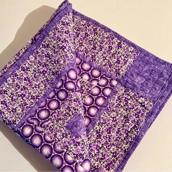 Vintage Purple Patchwork Throw Blanket Quilt - Picture 3 of 3